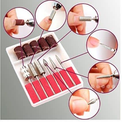 Manicure and Pedicure Mercedes 2000