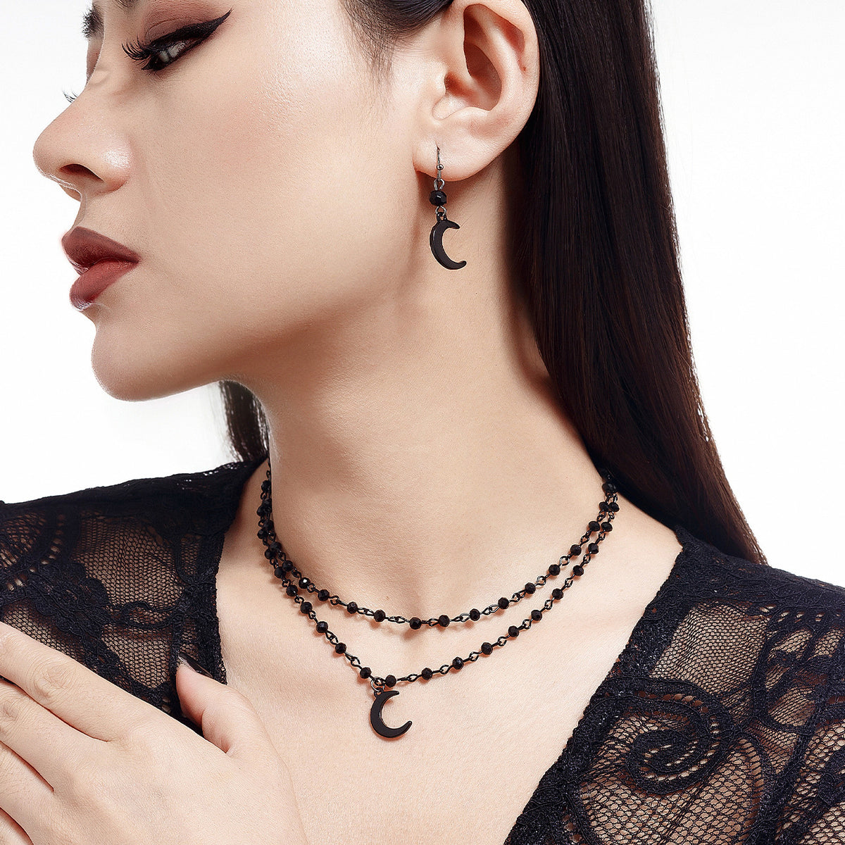 Cold style multi-layer imitation crystal collarbone chain, fashionable and personalized bead necklace choker